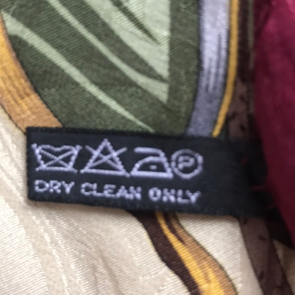 Silk scarf - Picture 6 of 6